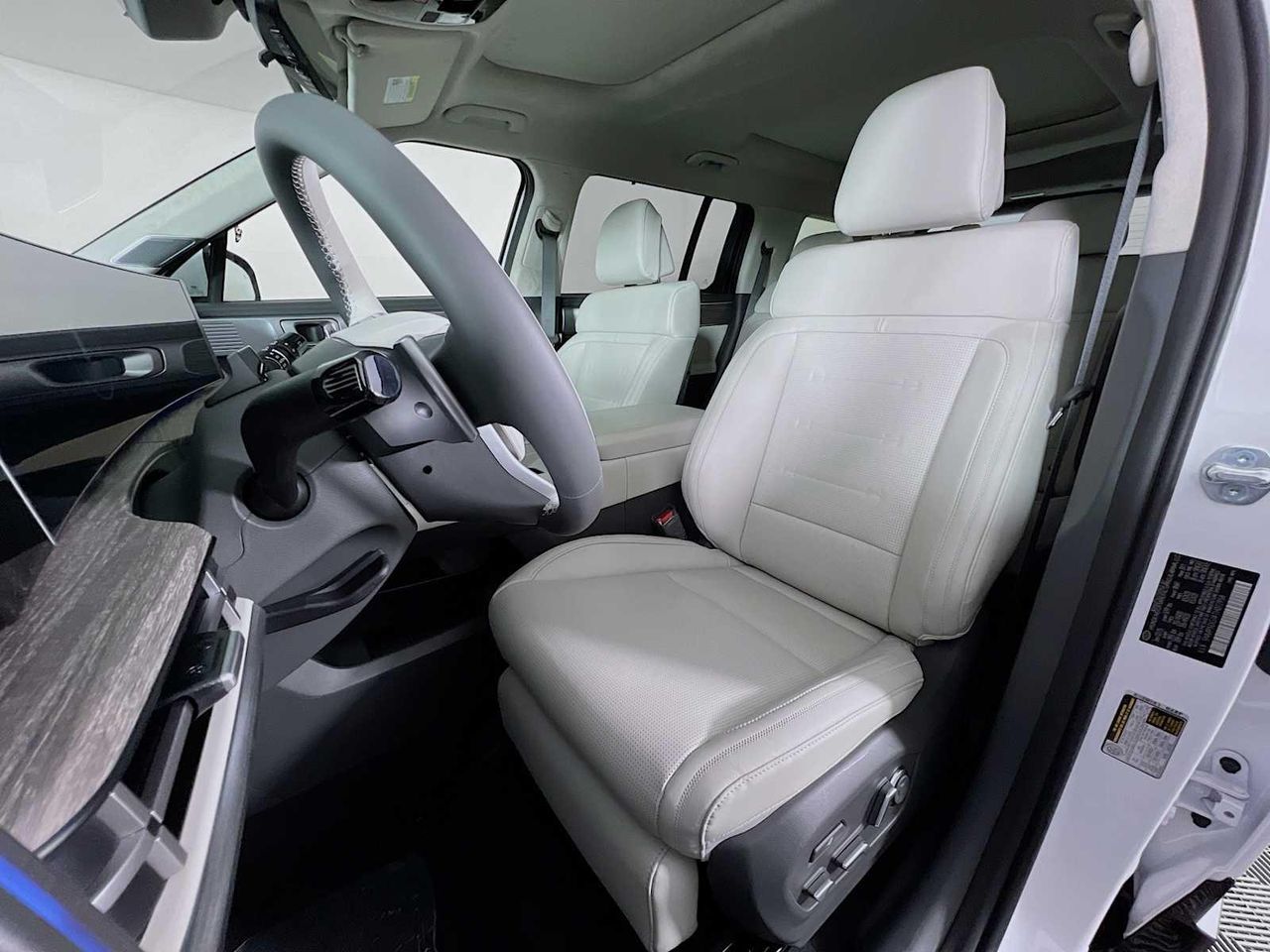 2026 Hyundai Santa Fe Calligraphy photo 11