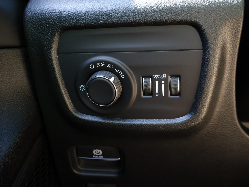 2025 Jeep Grand Cherokee Altitude X photo 32