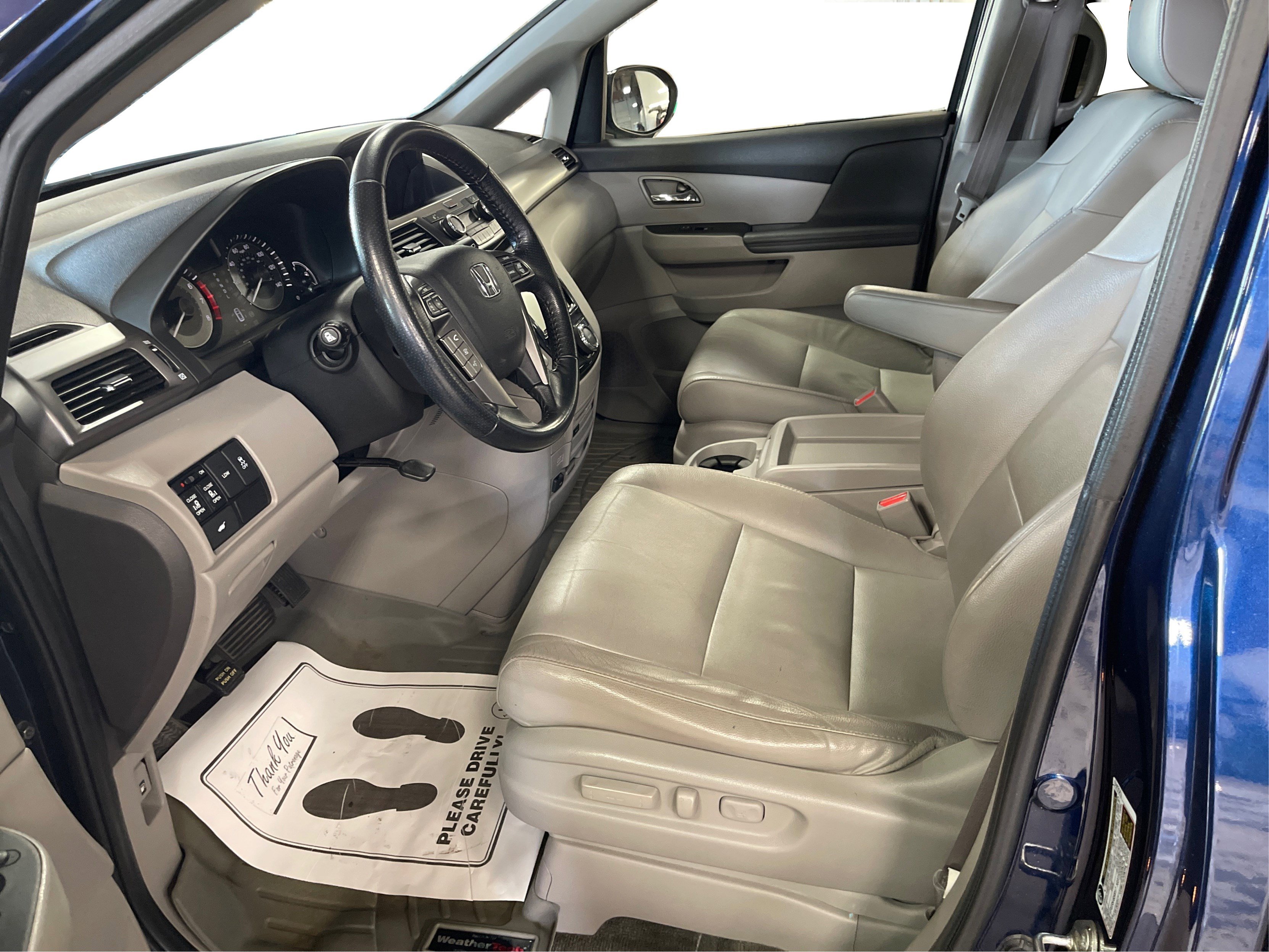 2014 Honda Odyssey EX-L photo 22