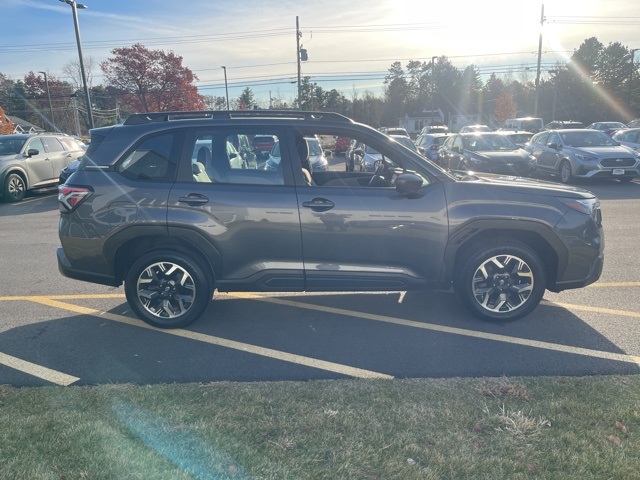 2025 Subaru Forester Base photo 4