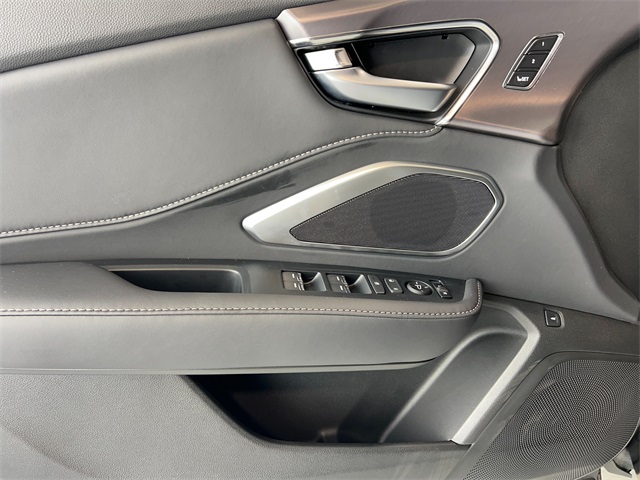 2025 Acura RDX Base photo 14