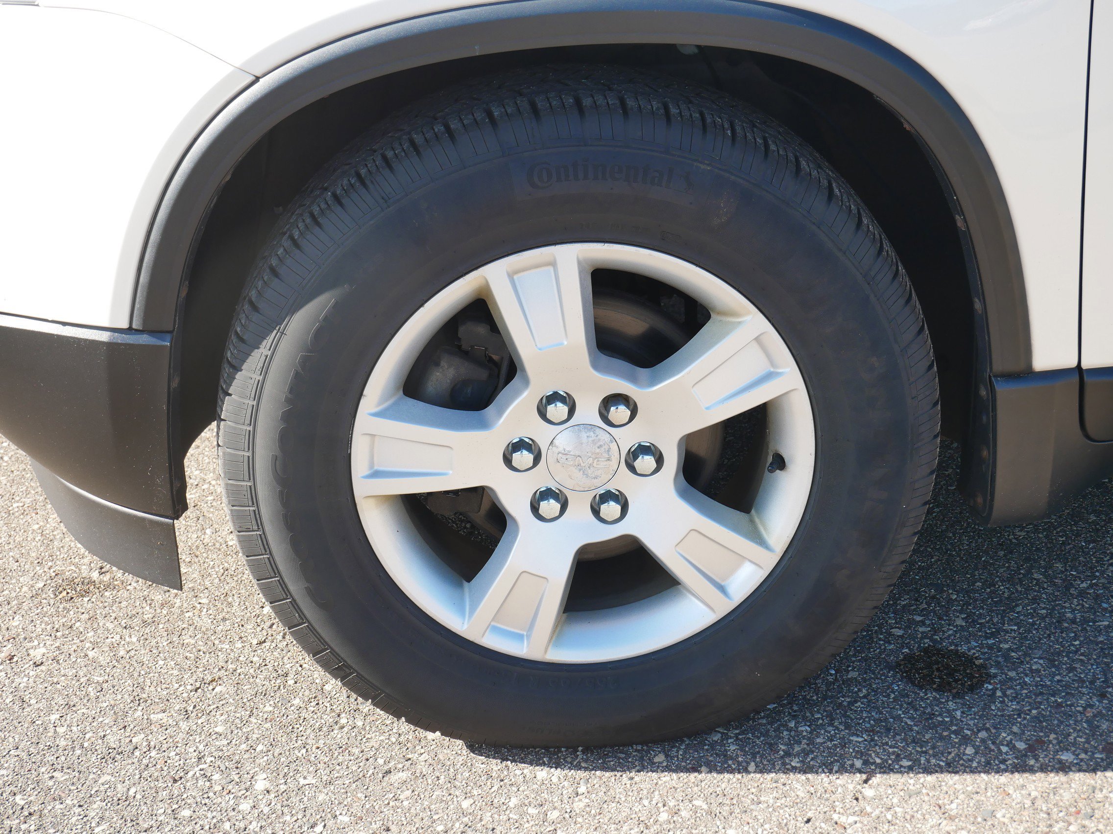 2011 Gmc Acadia SLE photo 9