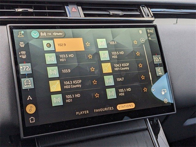 2025 Land Rover Range Rover Velar SE photo 12