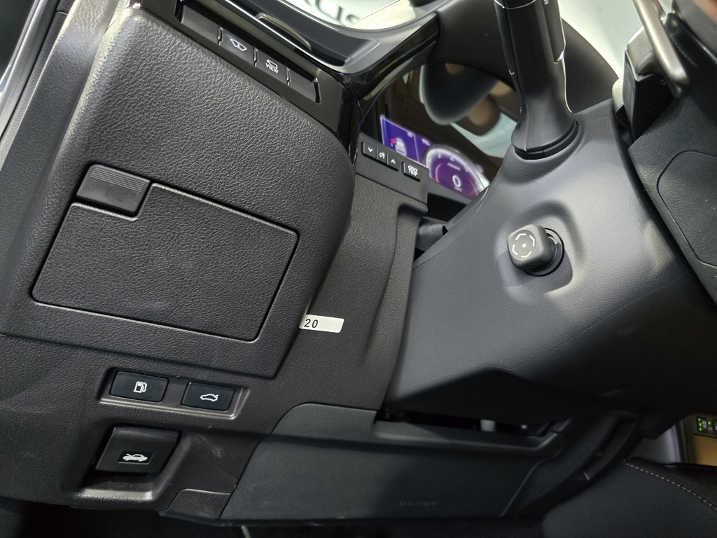 2023 Lexus ES 350 Luxury photo 12
