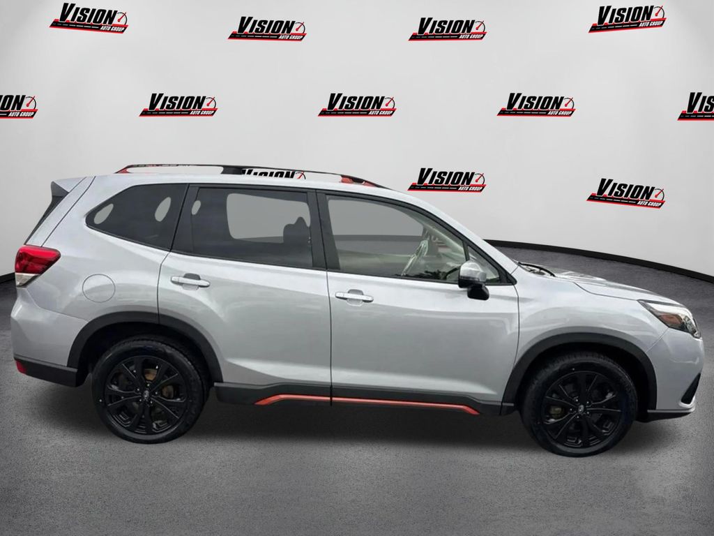 2023 Subaru Forester Sport photo 2