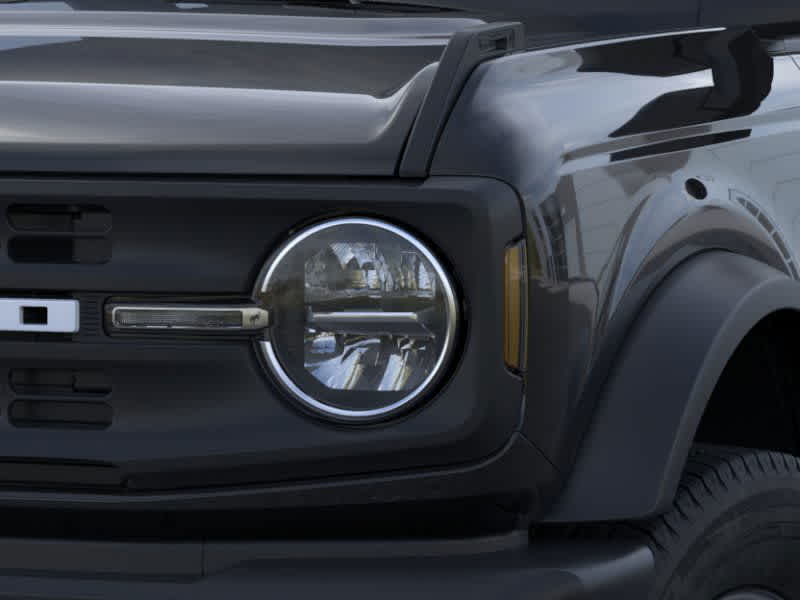 2025 Ford Bronco Base photo 19