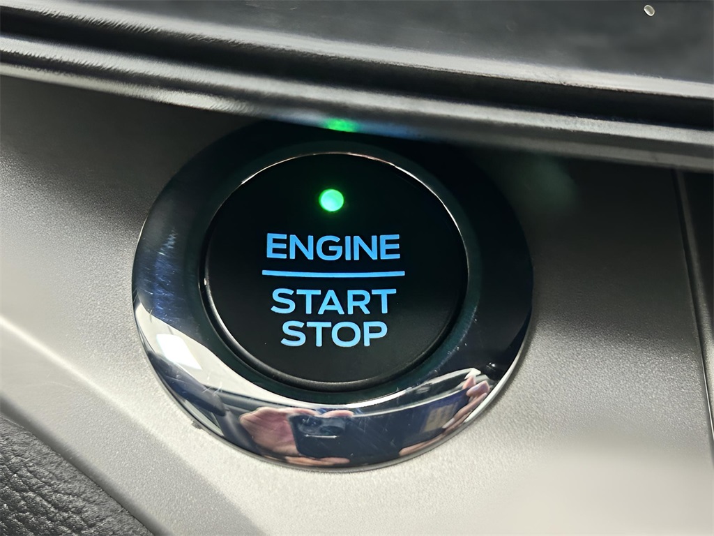 2021 Ford Explorer XLT photo 15
