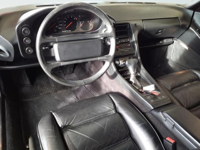 1987 Porsche 928 photo 2