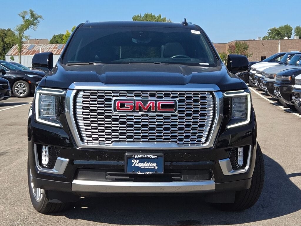 2023 Gmc Yukon XL Denali photo 3
