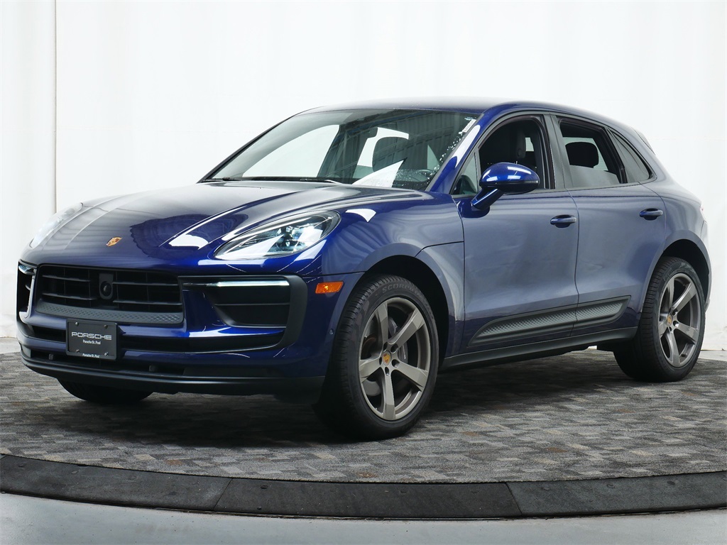 2022 Porsche Macan