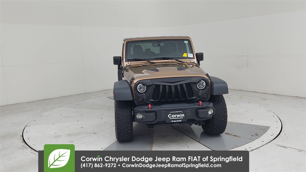 2015 Jeep Wrangler Unlimited Rubicon photo 4