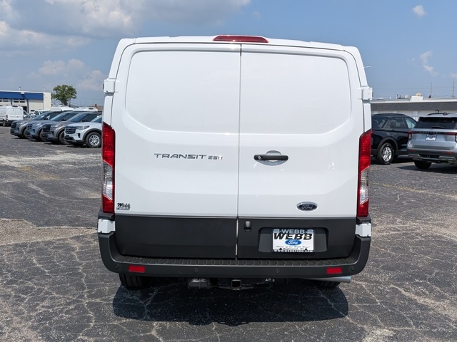 2025 Ford Transit photo 4