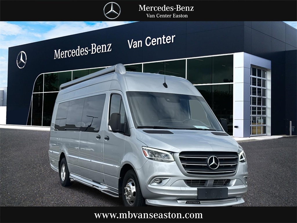 2022 Mercedes-Benz Sprinter Cargo Van Base's photo