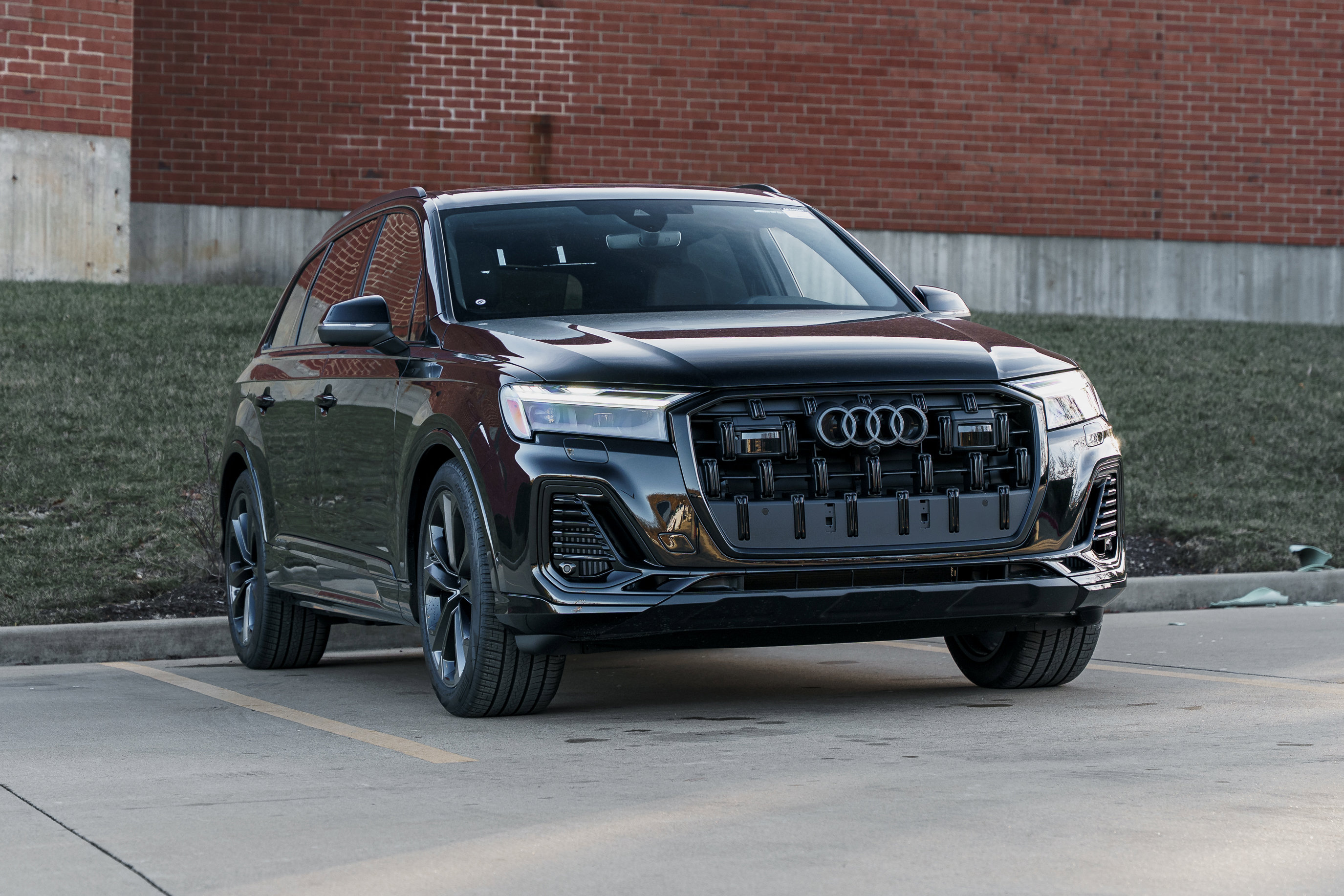 2026 Audi Q7 Premium Plus's photo