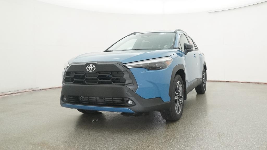 2026 Toyota Corolla Cross XLE photo 4