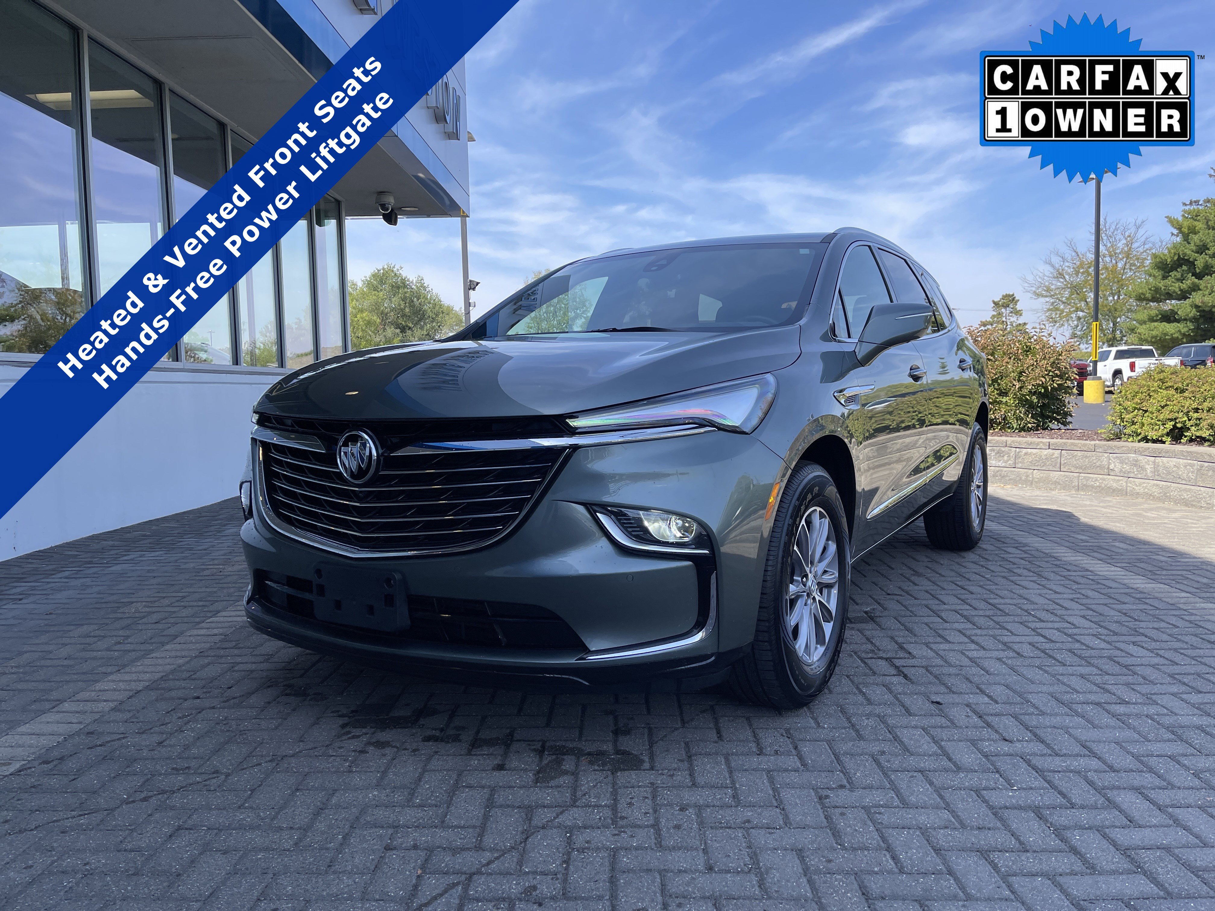 2023 Buick Enclave Premium's photo