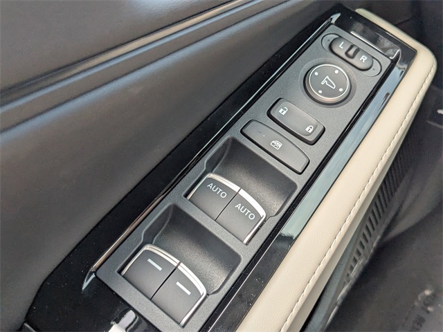 2025 Honda Accord Hybrid Touring photo 20