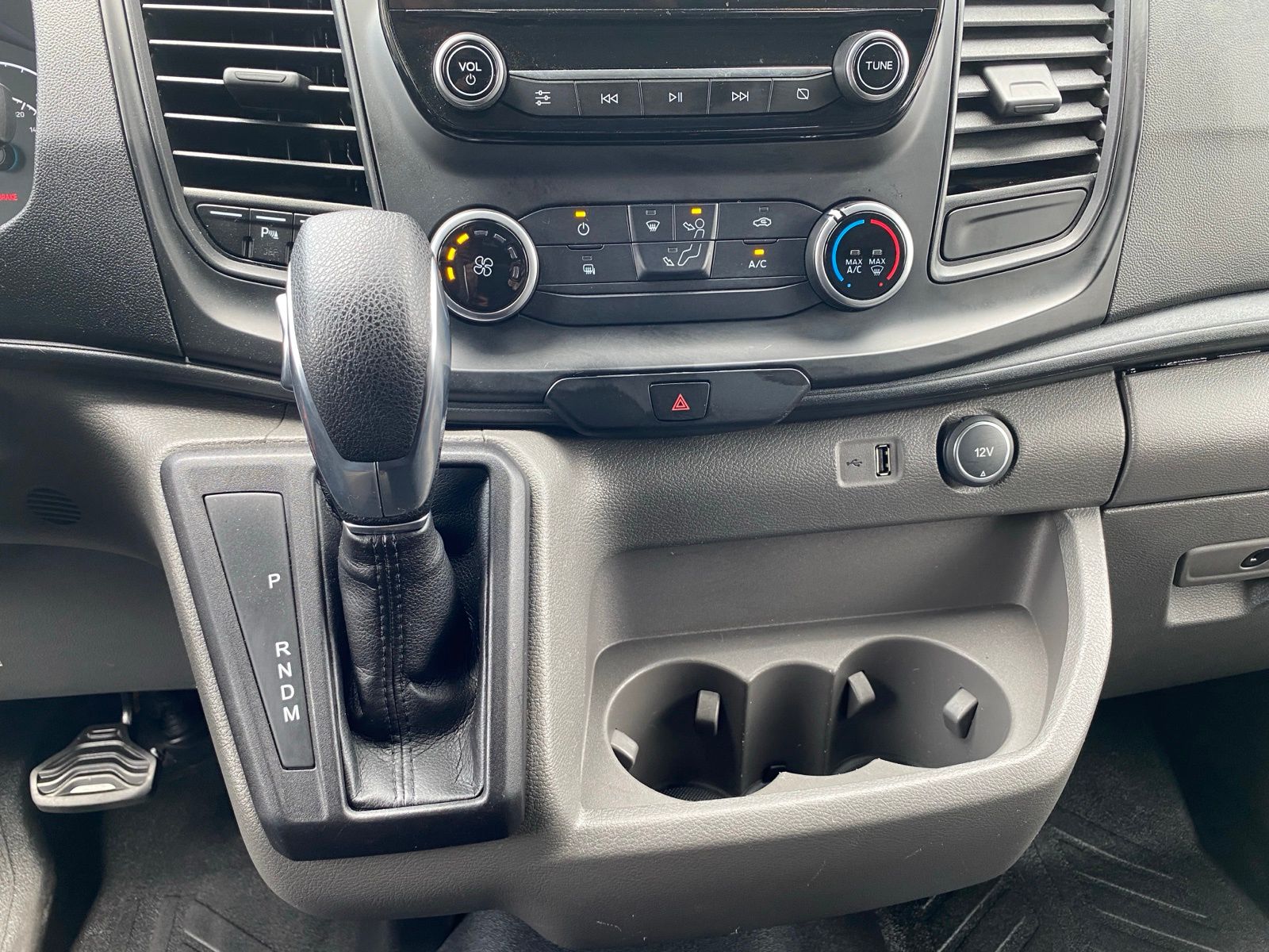 2020 Ford Transit photo 16