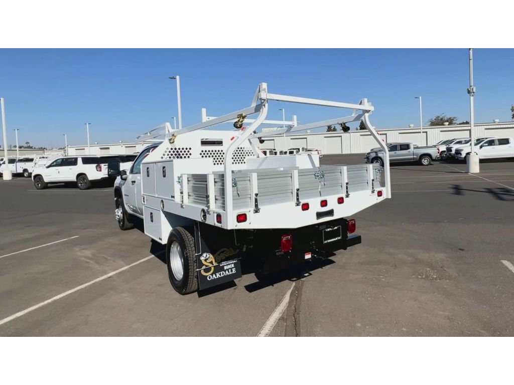 2024 Chevrolet Silverado 3500HD Work Truck photo 9