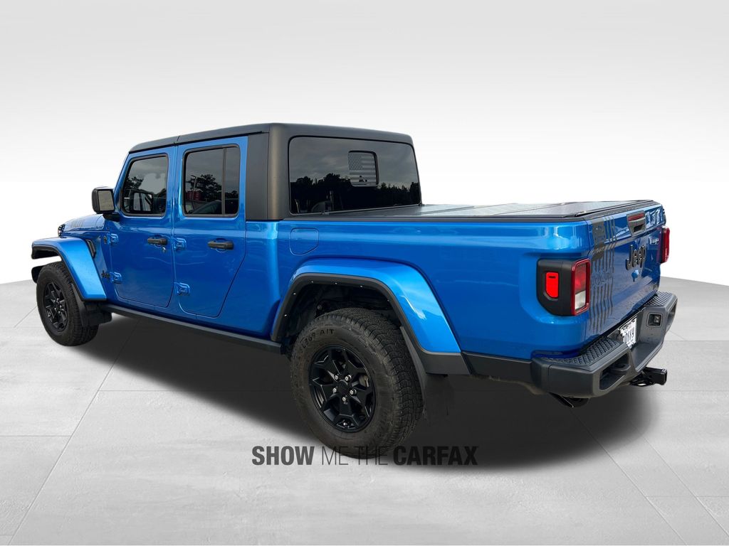 2022 Jeep Gladiator Willys photo 3