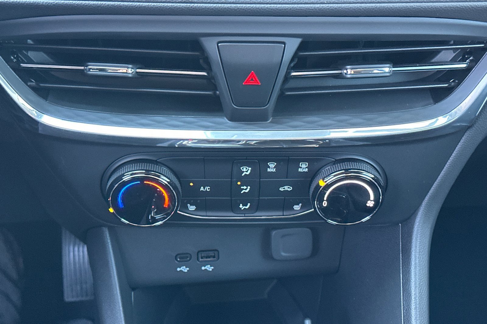 2026 Buick Encore GX Preferred photo 17
