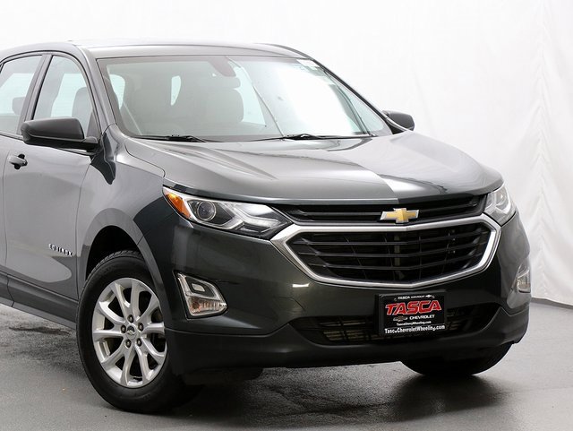 Used 2018 Chevrolet Equinox LS with VIN 3GNAXREV1JS506723 for sale in Wheeling, IL
