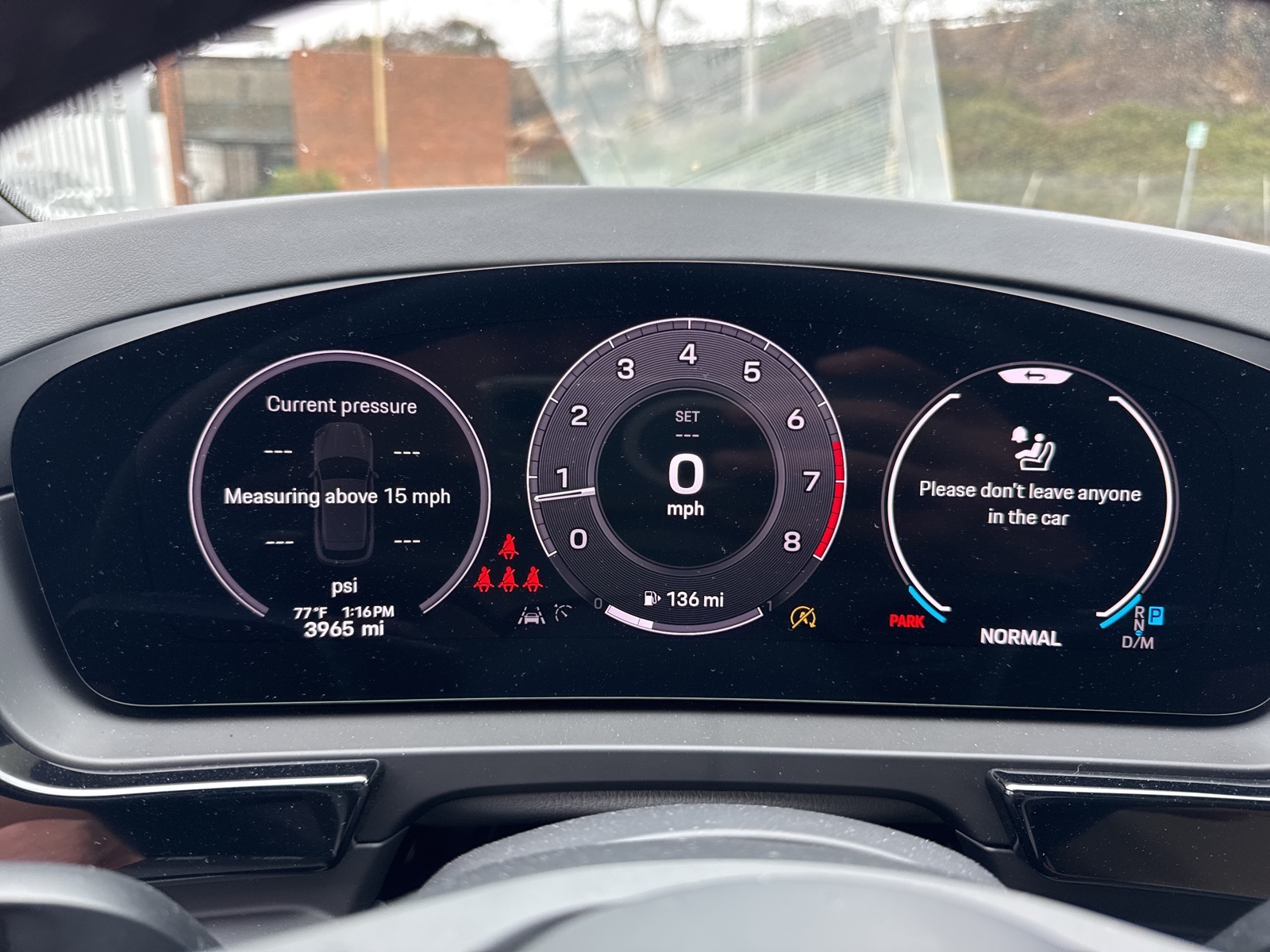 2024 Porsche Cayenne Base photo 14