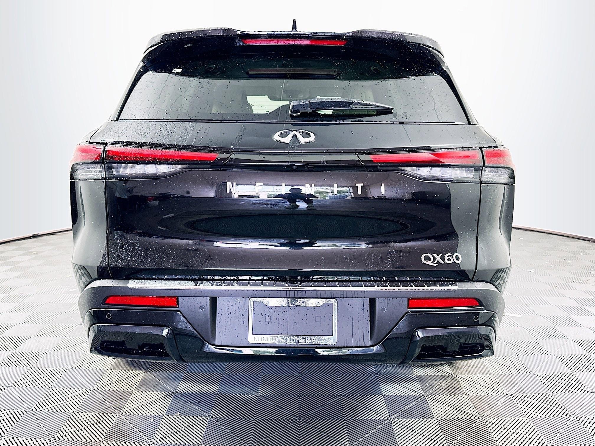 2025 Infiniti QX60 Pure photo 2