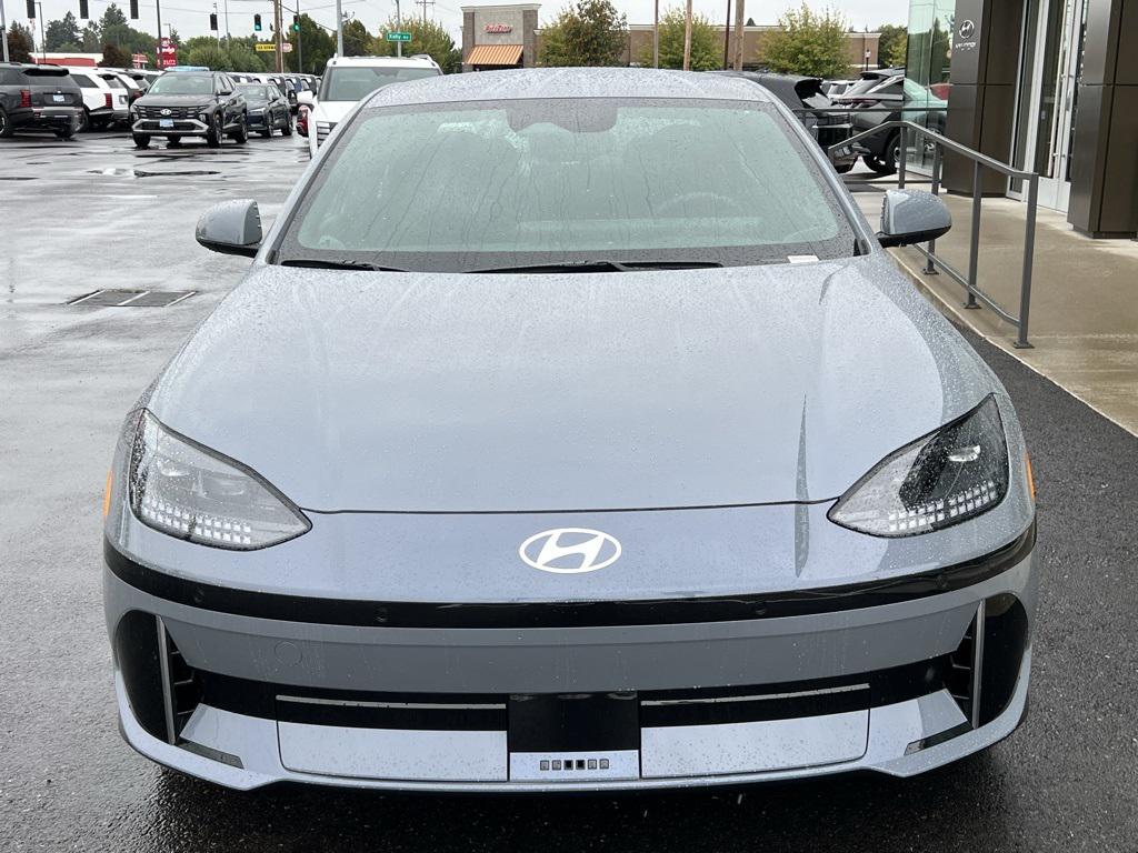 2025 Hyundai Ioniq 6 SE photo 2