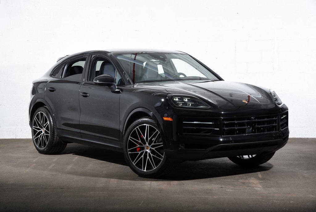 2025 Porsche Cayenne Coupe S photo 8