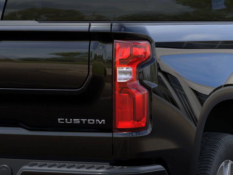 2026 Chevrolet Silverado Custom photo 10