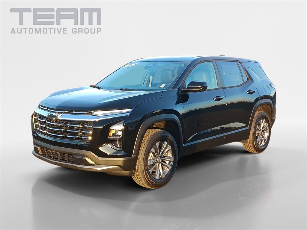 2026 Chevrolet Equinox LT photo 2