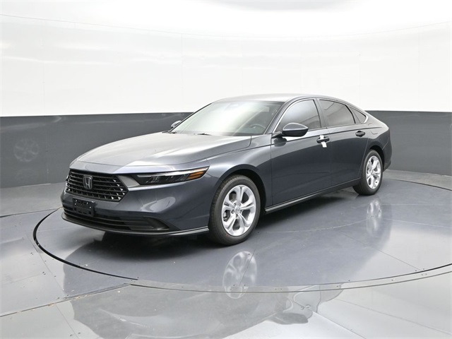 2025 Honda Accord LX's photo