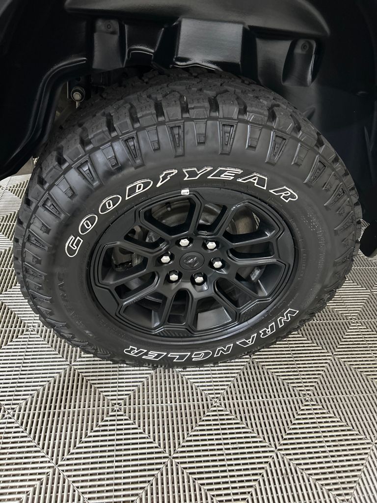 2025 Ram 1500 Rebel photo 15