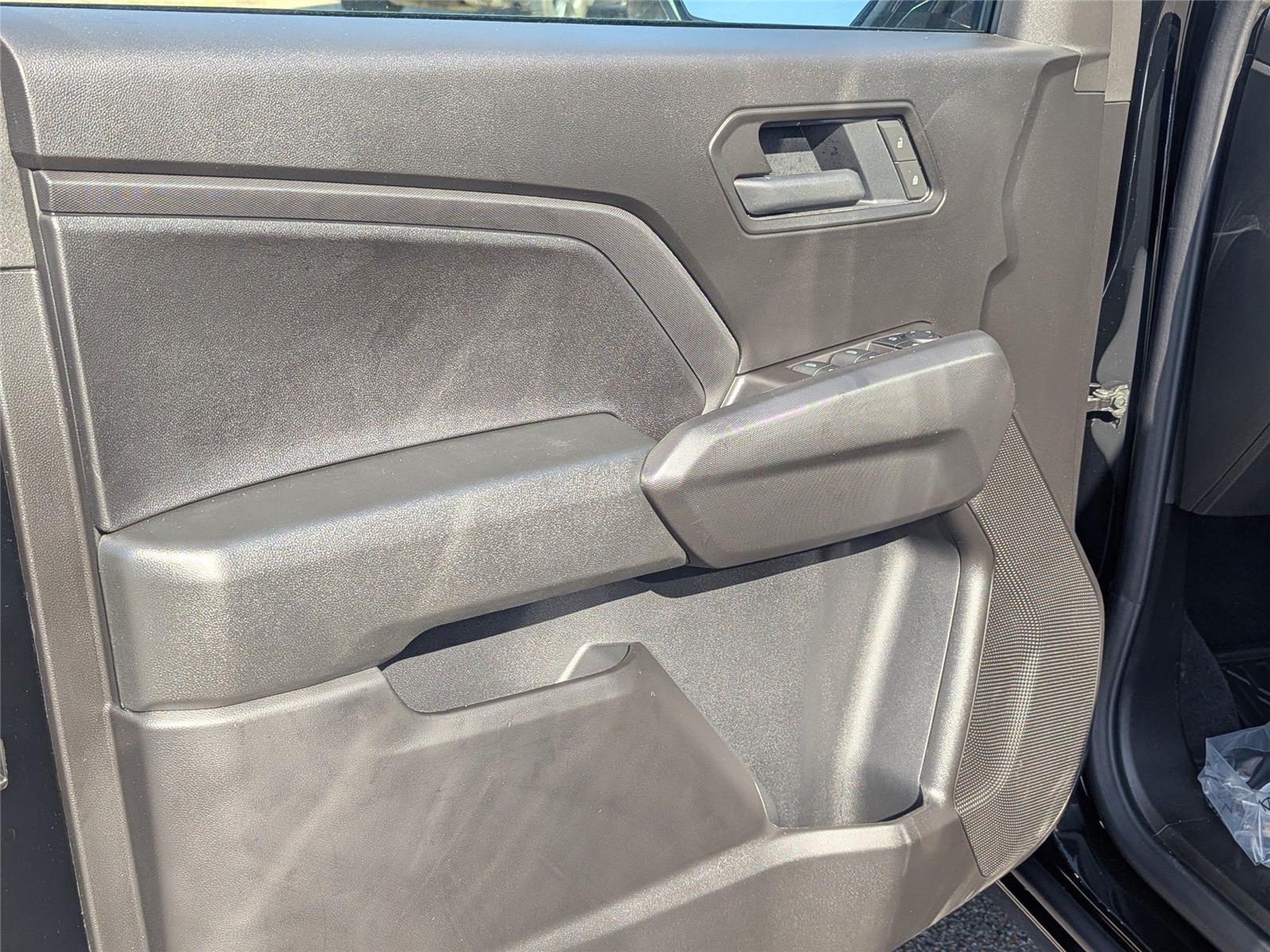 2025 Chevrolet Colorado LT photo 14