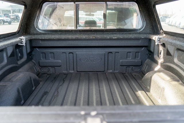 2024 Ford F-150 Lightning Platinum photo 4