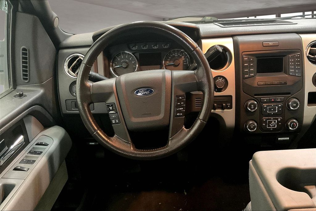 2014 Ford F-150 XLT photo 5