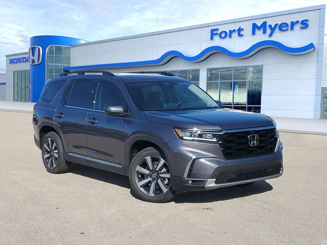 2025 Honda Pilot Elite's photo