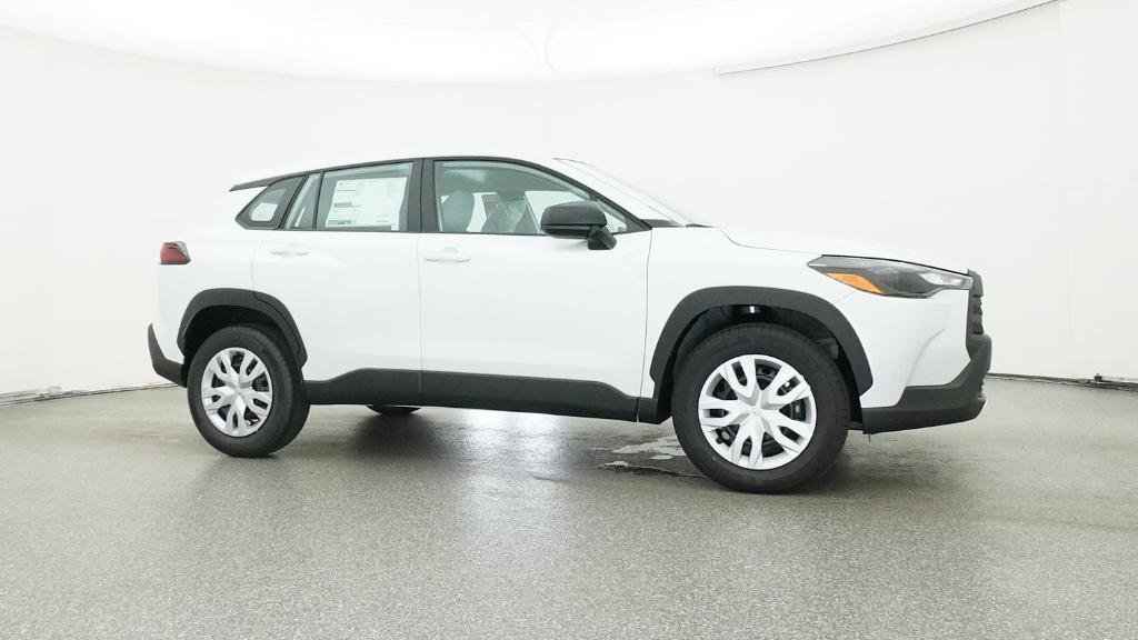 2026 Toyota Corolla Cross L photo 28