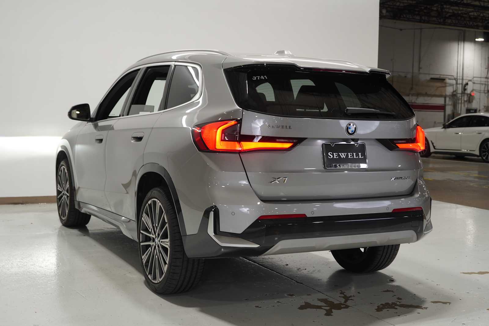 2025 Bmw X1 XDrive28i photo 4