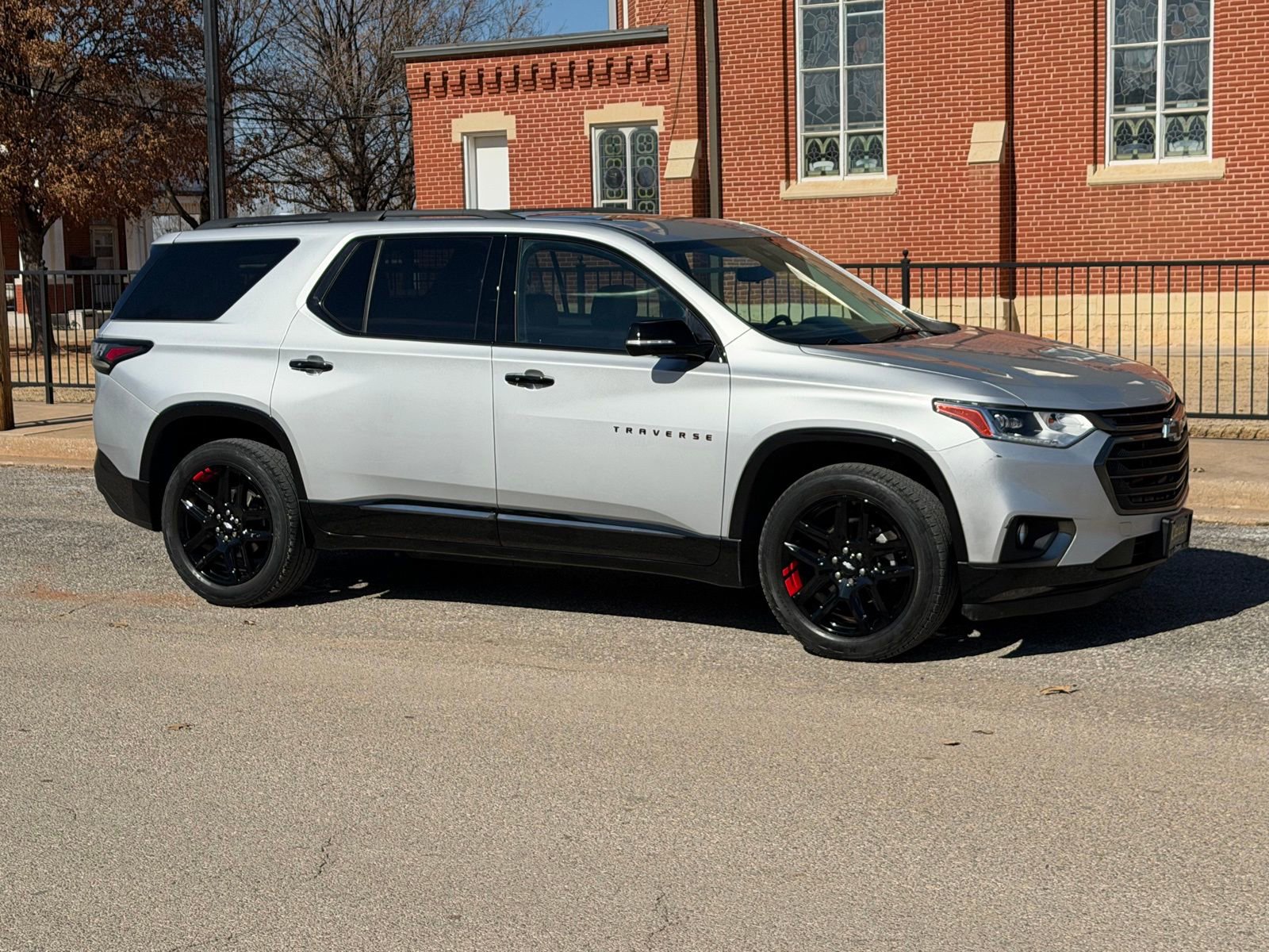 Used 2019 Chevrolet Traverse Premier with VIN 1GNERKKW0KJ203726 for sale in Okarche, OK