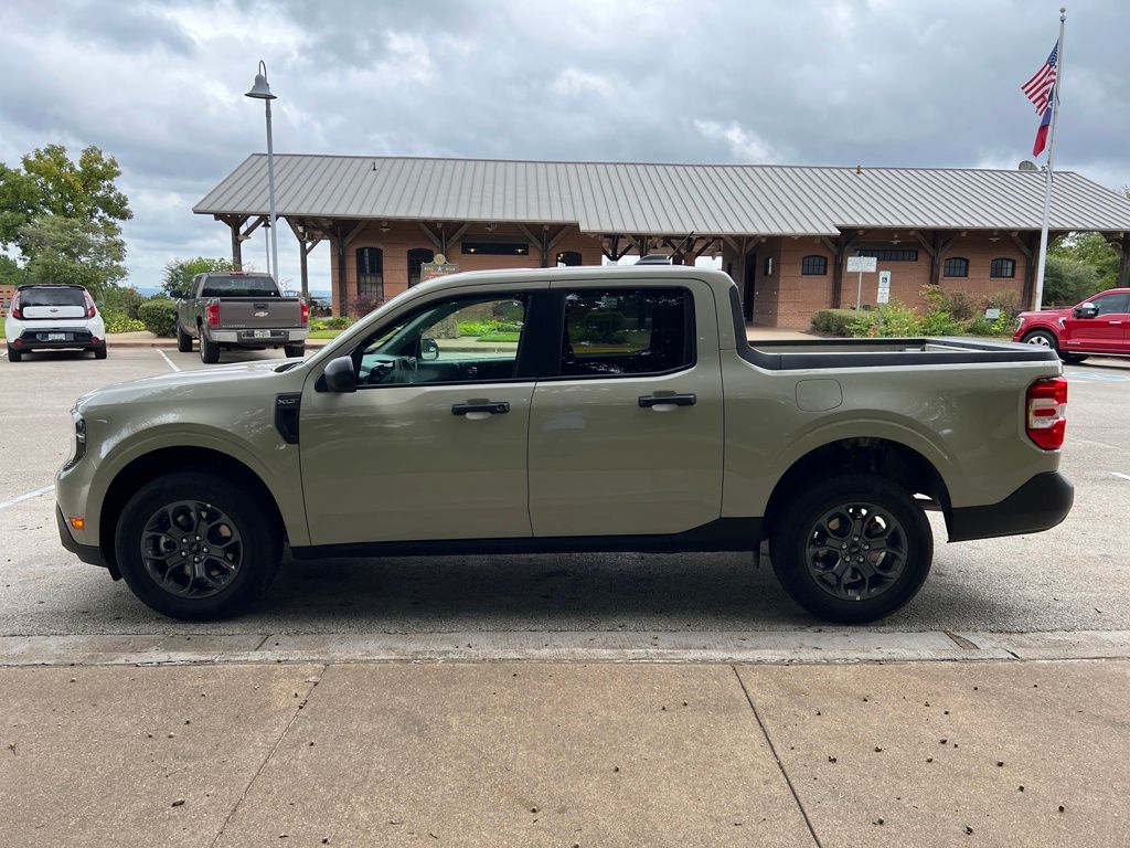 2025 Ford Maverick XLT photo 4
