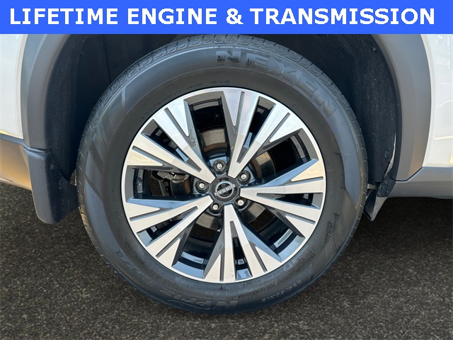 2023 Nissan Rogue SV photo 14