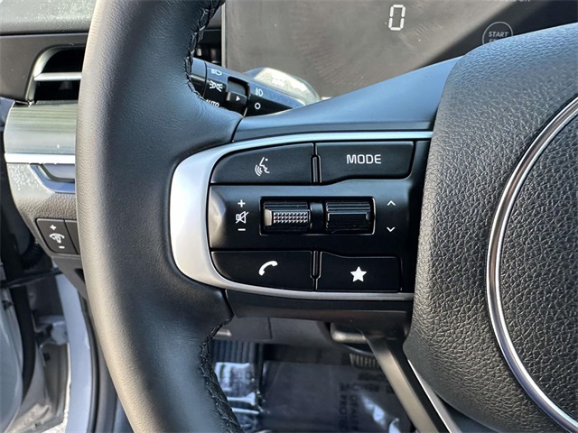2025 Kia K5 GT-Line photo 24