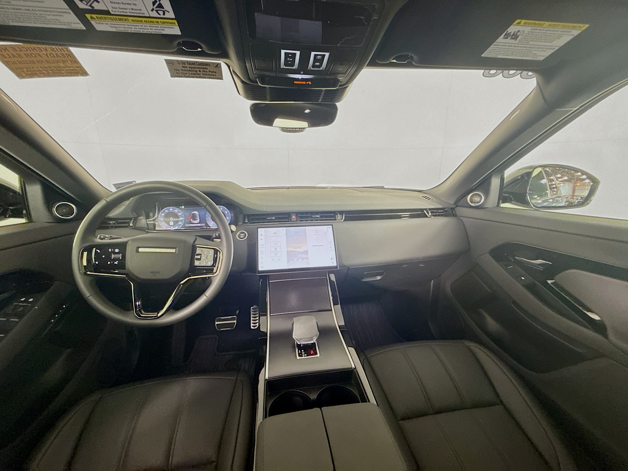 2026 Land Rover Range Rover Evoque Dynamic SE photo 16