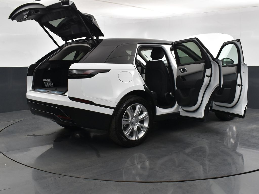 2025 Land Rover Range Rover Velar S photo 16