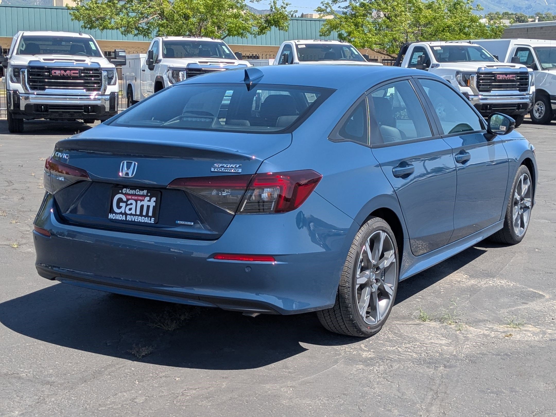 2025 Honda Civic Hybrid Sport Touring photo 3