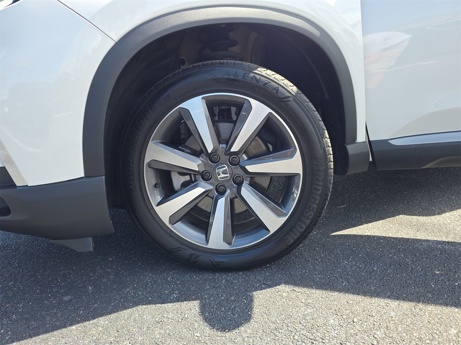2023 Honda Pilot Touring photo 29