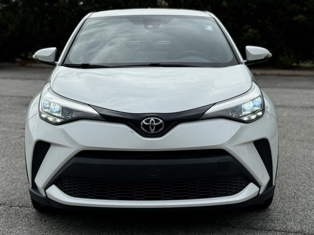 2020 Toyota C-HR XLE photo 2