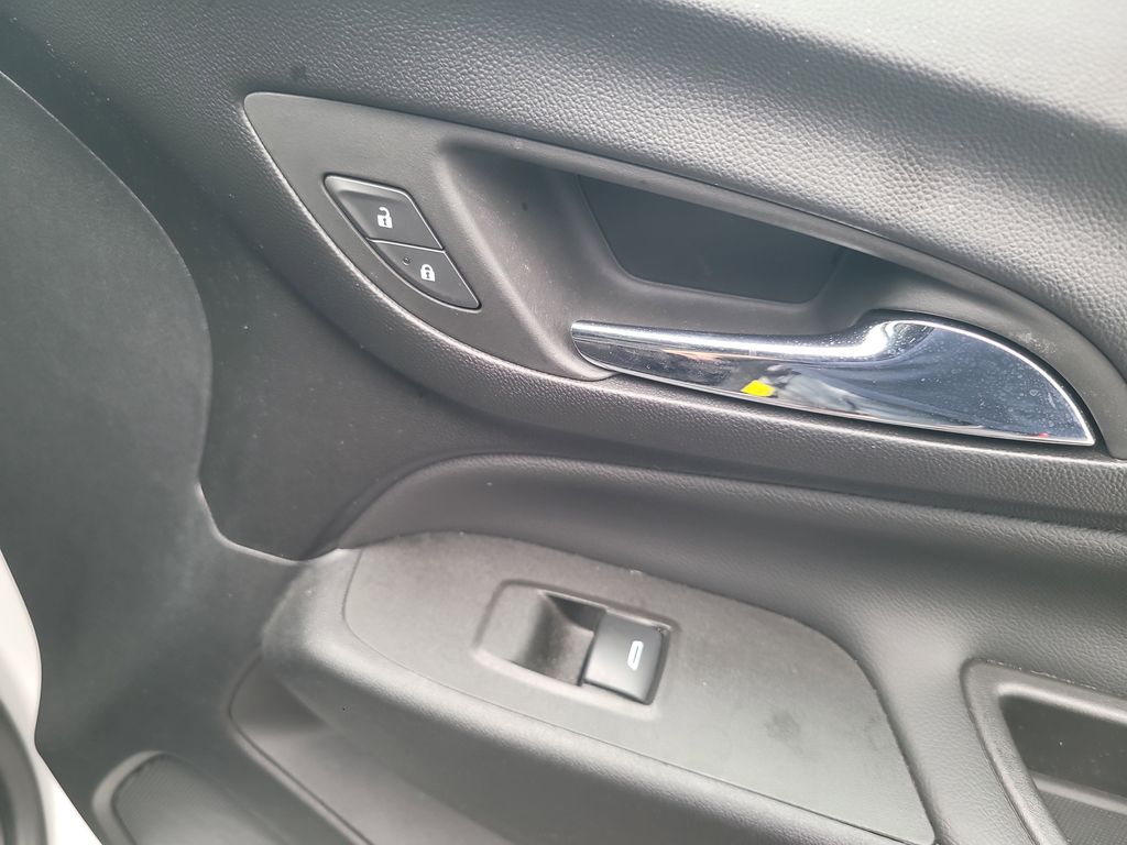 2024 Chevrolet Equinox LT photo 26